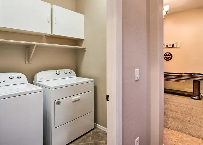 Pool & Game Room: In Goodyear Near Golfing