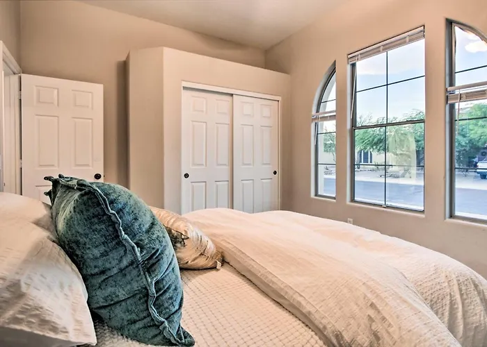 Pool & Game Room: In Goodyear Near Golfing
